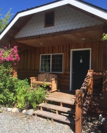 Denali Fireside Cabin & Suites Талкитна Экстерьер фото